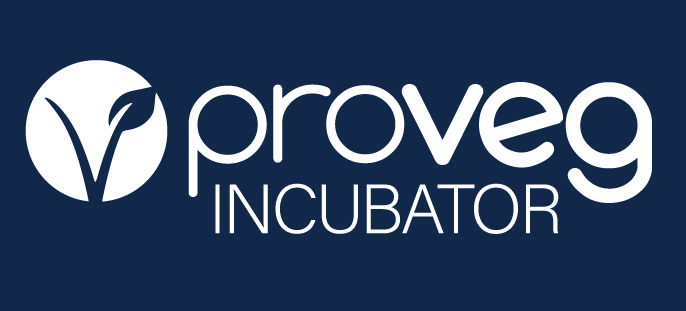 proveg, proveg incubator, proveg international & pläin pflanzenbasierte Milch-Alternative, plaein, plain Milch, plaein milk, plaein milk substitute, plain milk substitute, plaein milk, plain milk, Pfand, Glasflasche